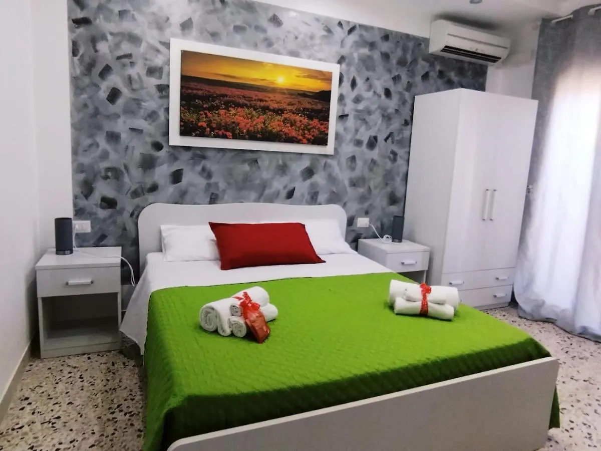 Suite Roma Cefalù 0*,  Italie